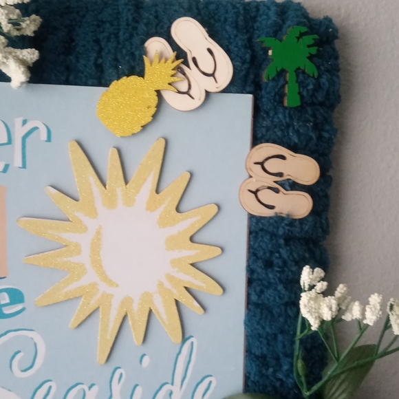 Summertime Wreath - Picture 7 of 7